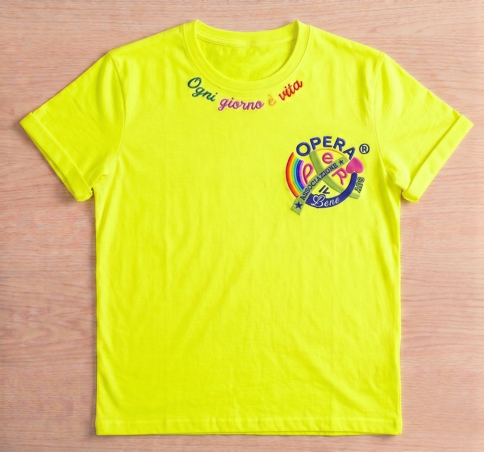 Memento Ricamo multicolore e logo lato cuore — Gialla