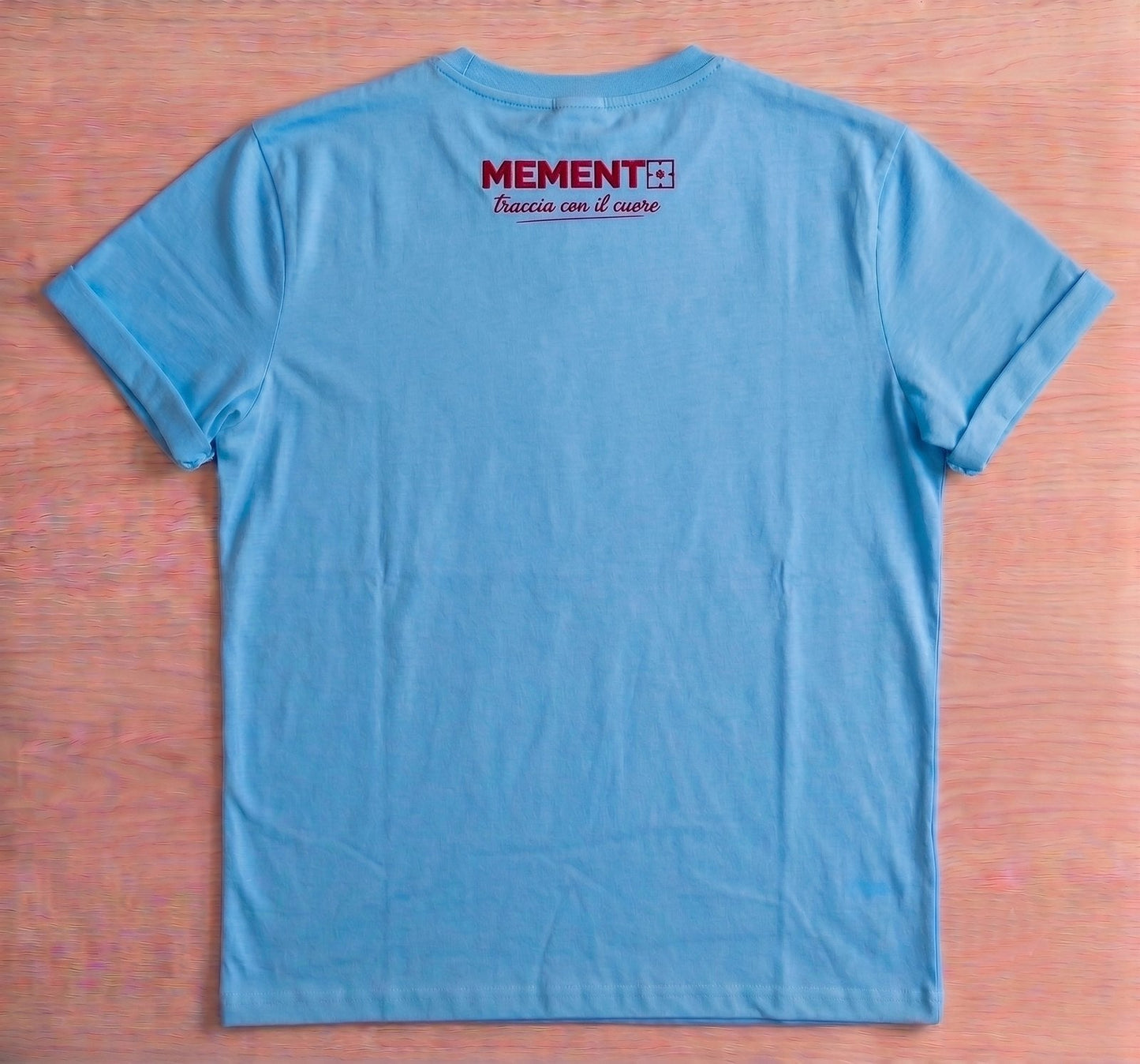 Memento Ricamo + logo sulla manica — Azzurra
