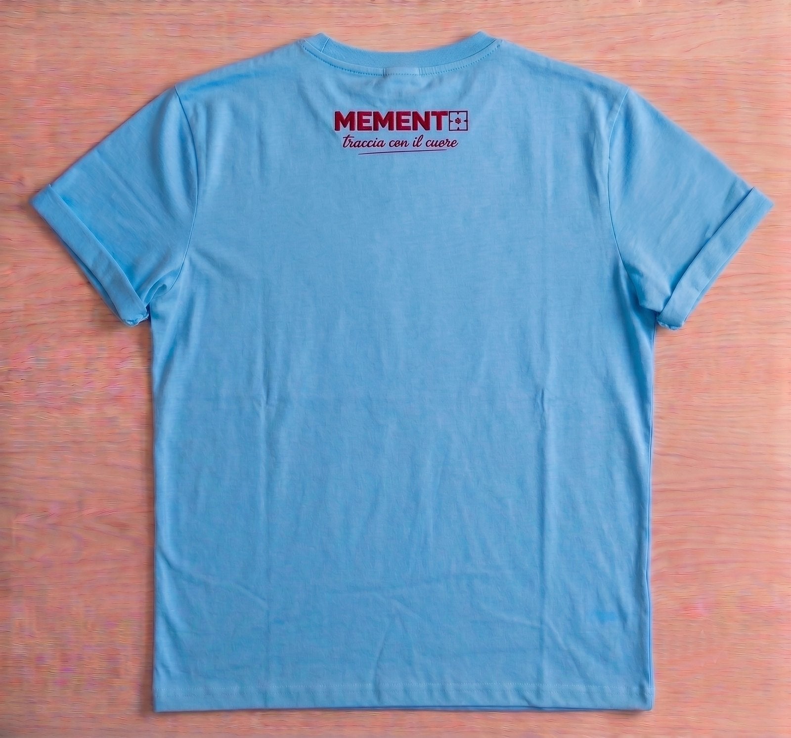 Memento Ricamo + logo sulla manica — Azzurra